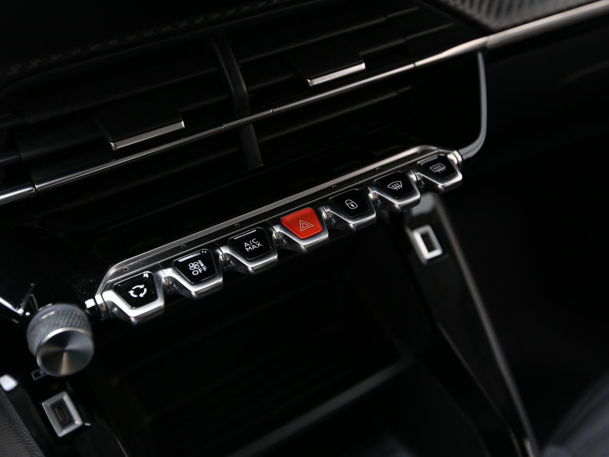 peugeot-e-2008-2021-eletrico-0cc
