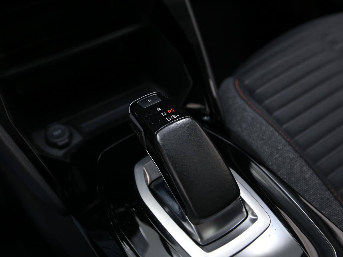 peugeot-e-2008-2021-eletrico-0cc