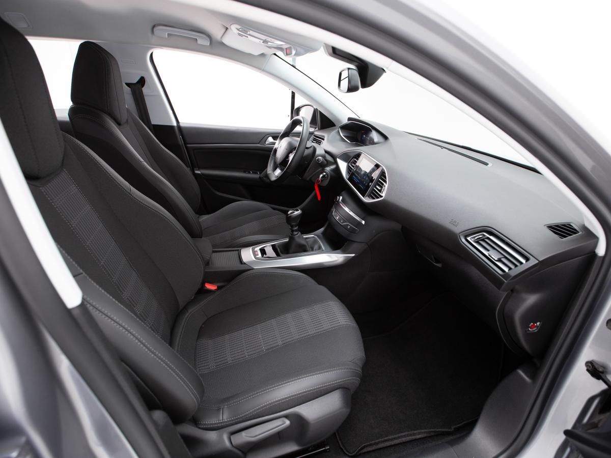 peugeot-308-sw-2021-diesel-1499cc
