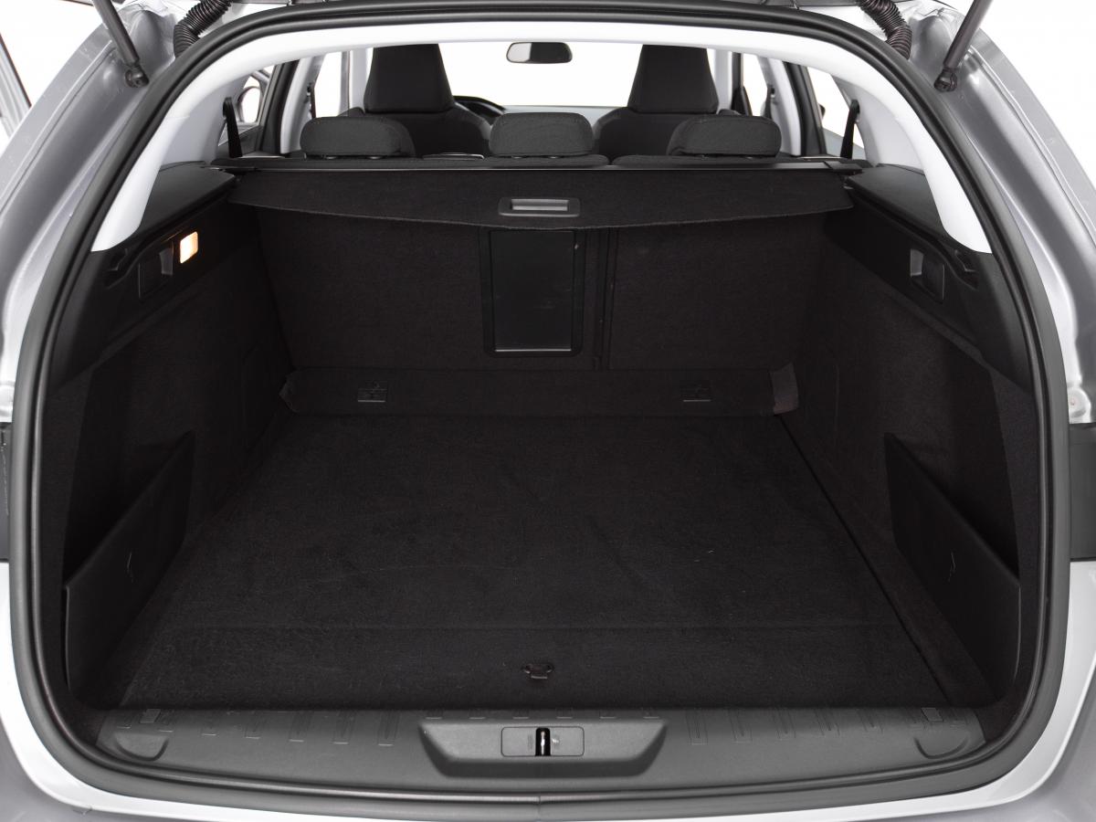 peugeot-308-sw-2021-diesel-1499cc