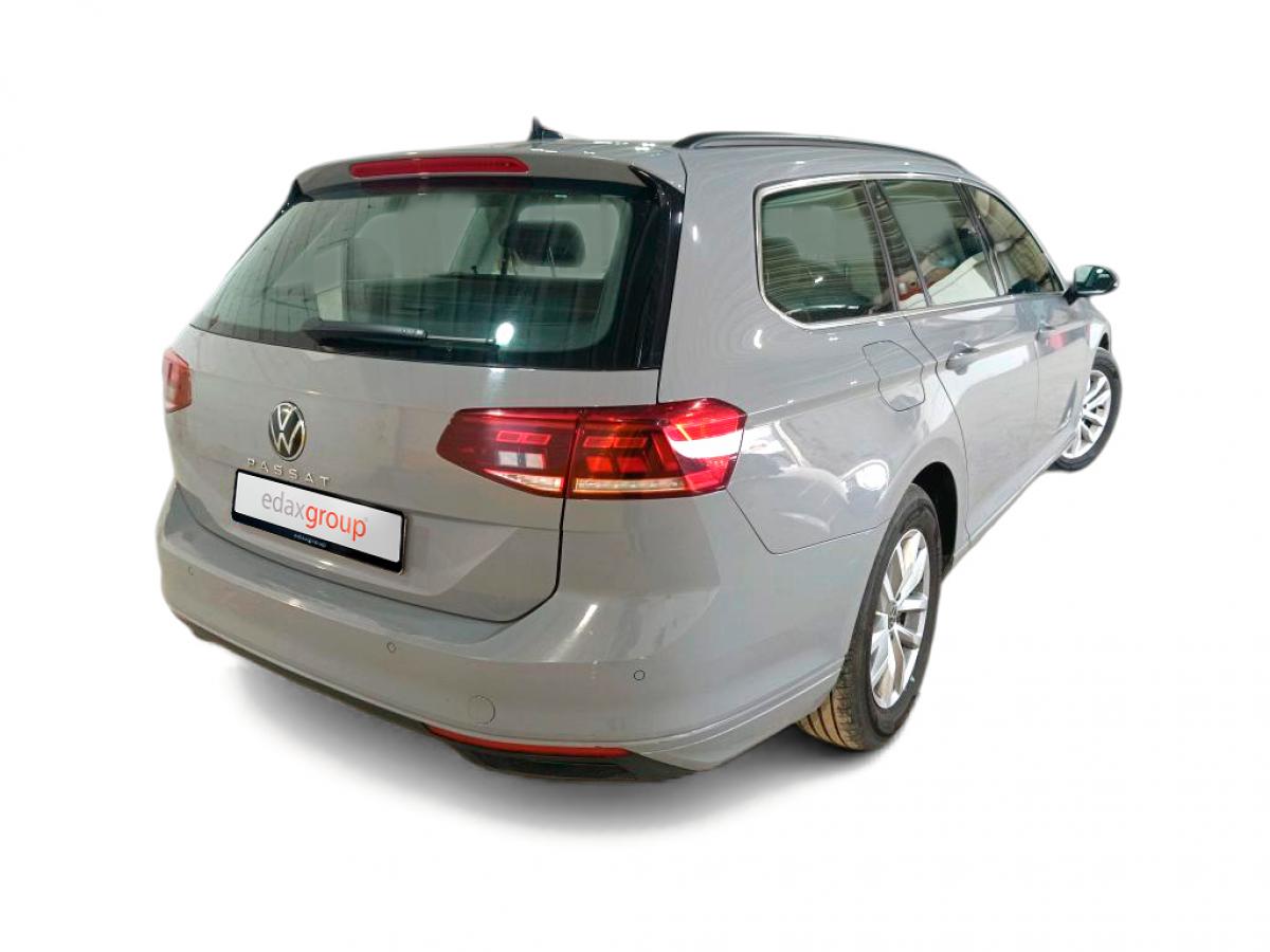 volkswagen-passat-variant-2022-diesel-1968cc