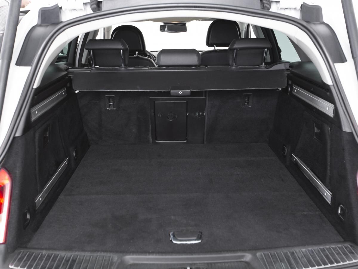 opel-insignia-sports-tourer-2010-diesel-1956cc