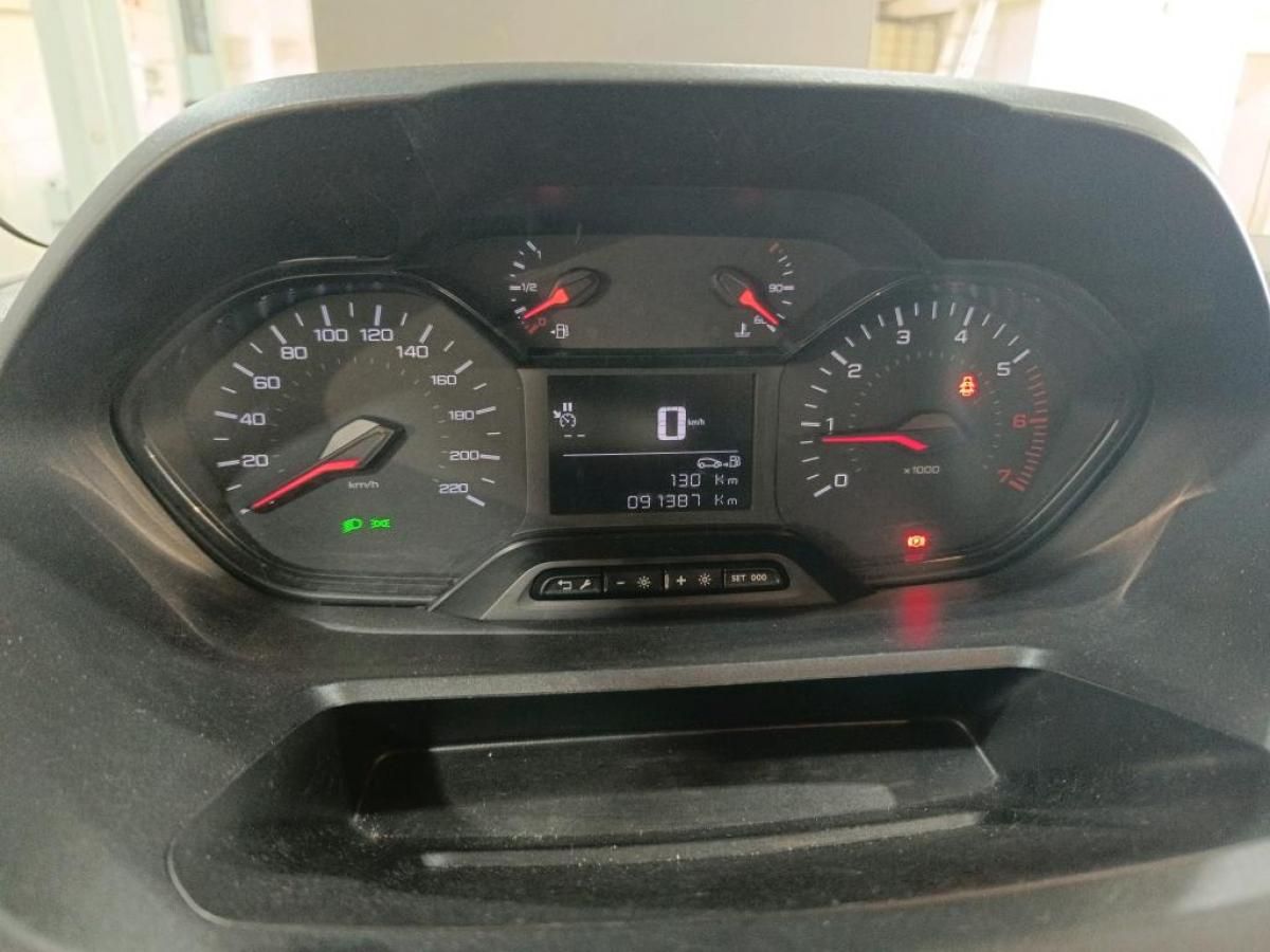 peugeot-partner-2019-diesel-1560cc