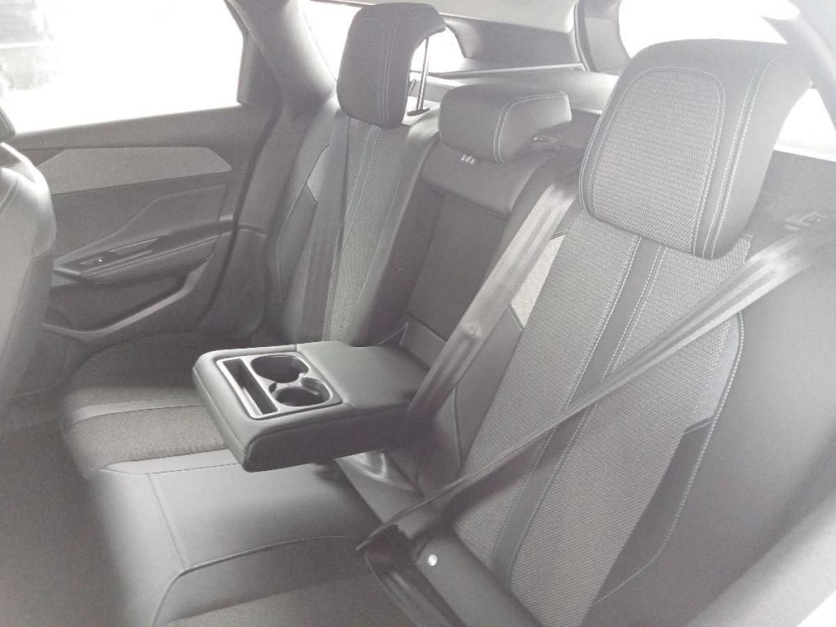 peugeot-308-sw-2022-diesel-1499cc