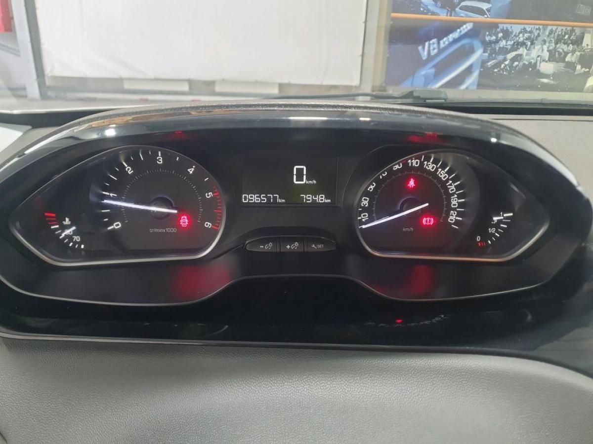 peugeot-208-2019-diesel-1499cc