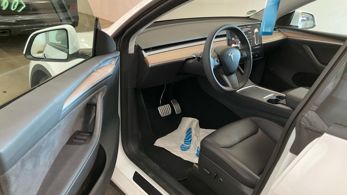 tesla-model-y-2023-eletrico-0cc