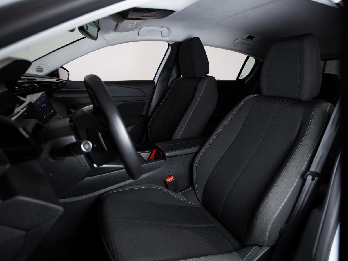 peugeot-308-2023-hibrido-a-gasolina-1598cc