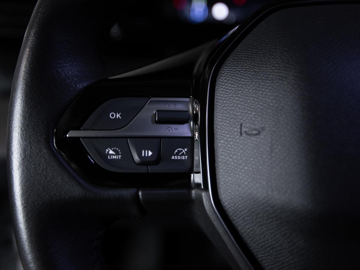 peugeot-308-2023-hibrido-a-gasolina-1598cc