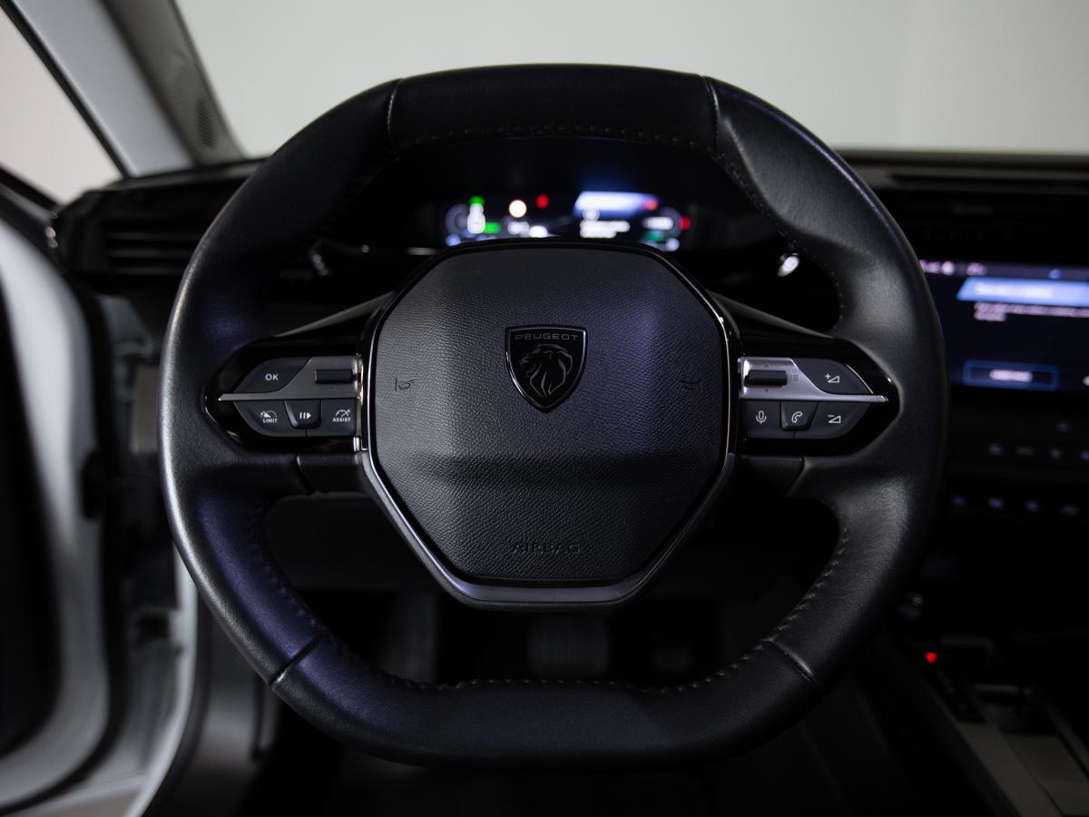 peugeot-308-2023-hibrido-a-gasolina-1598cc