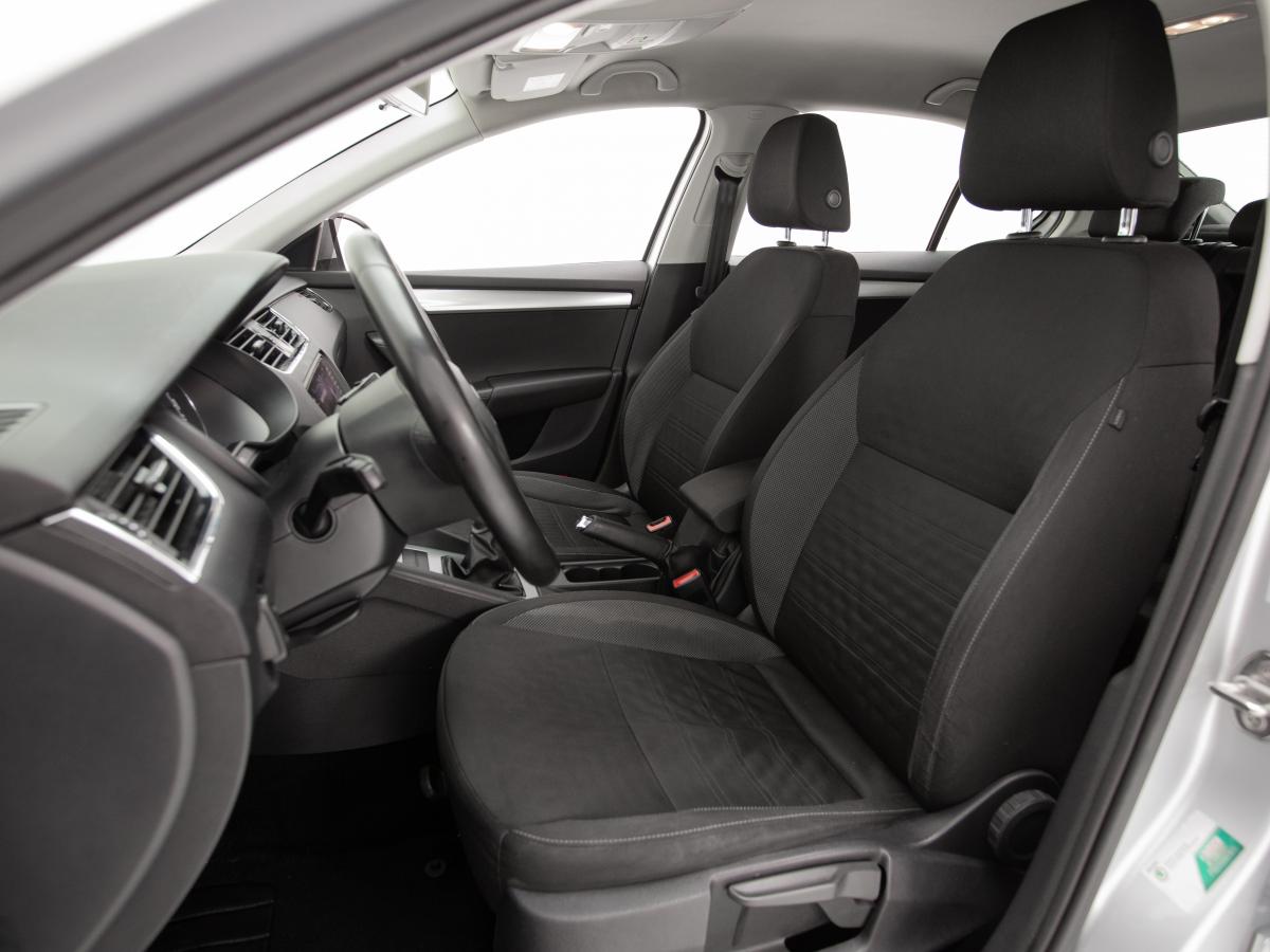 skoda-octavia-2019-diesel-1598cc