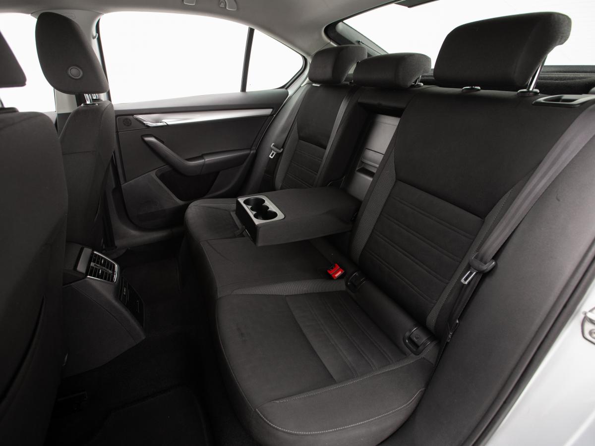 skoda-octavia-2019-diesel-1598cc