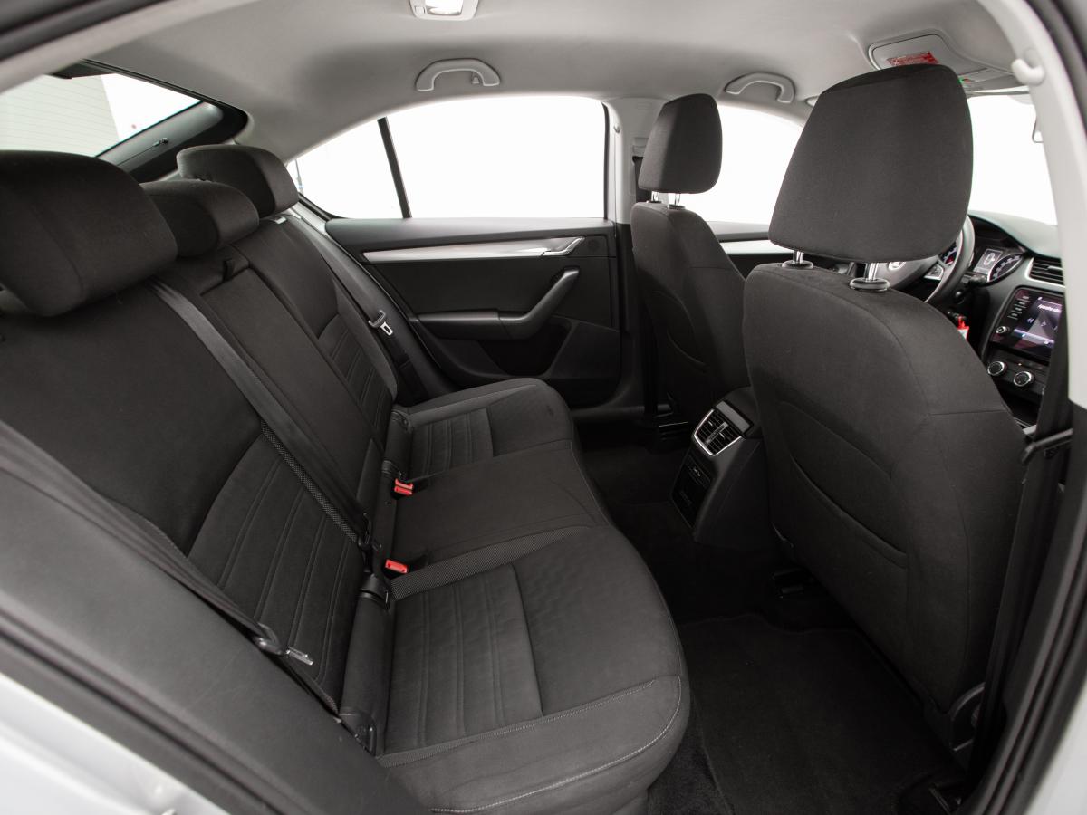 skoda-octavia-2019-diesel-1598cc