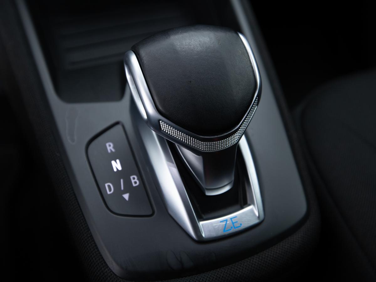 renault-zoe-2020-eletrico-0cc