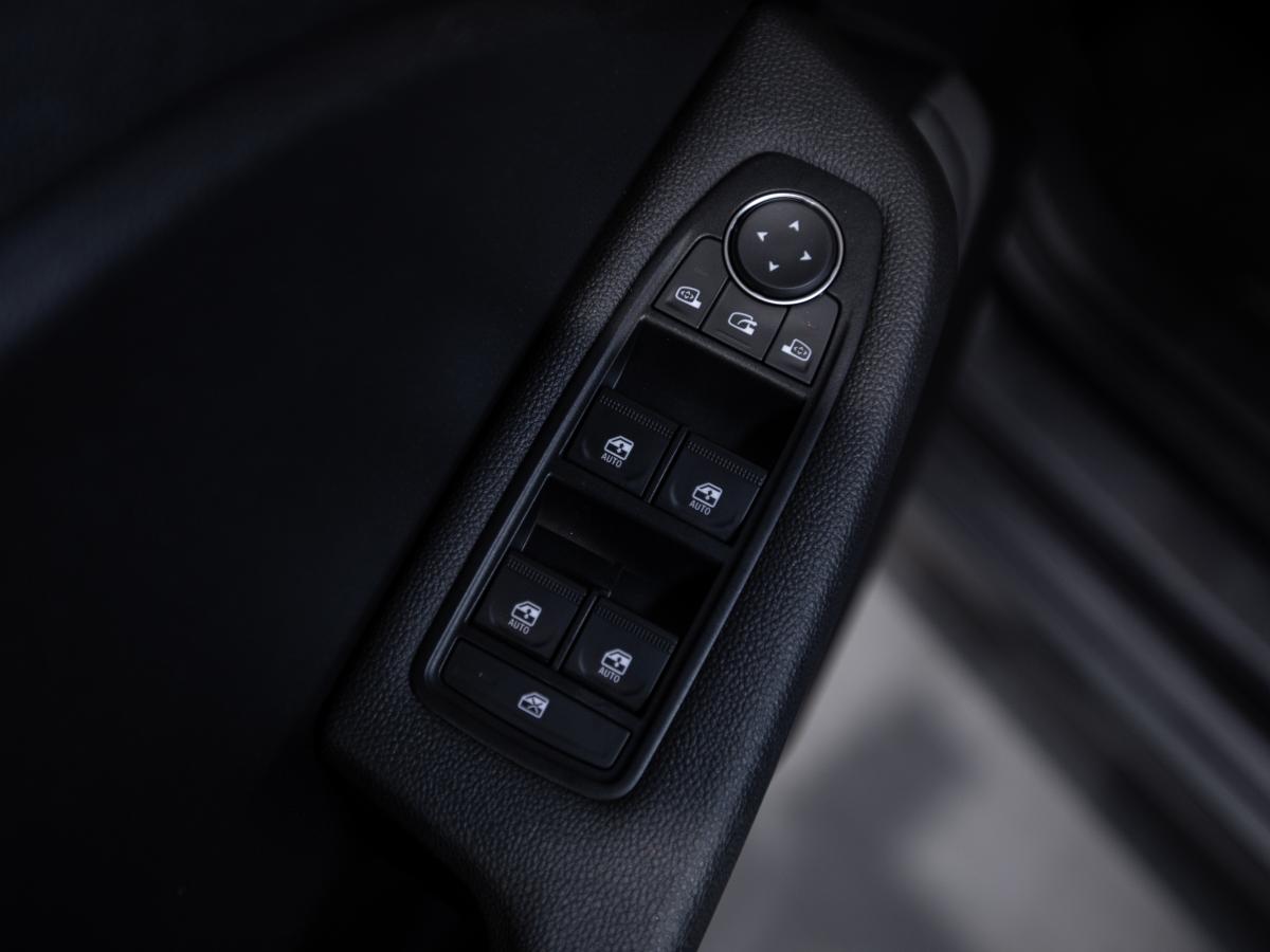 renault-clio-2024-gpl-999cc