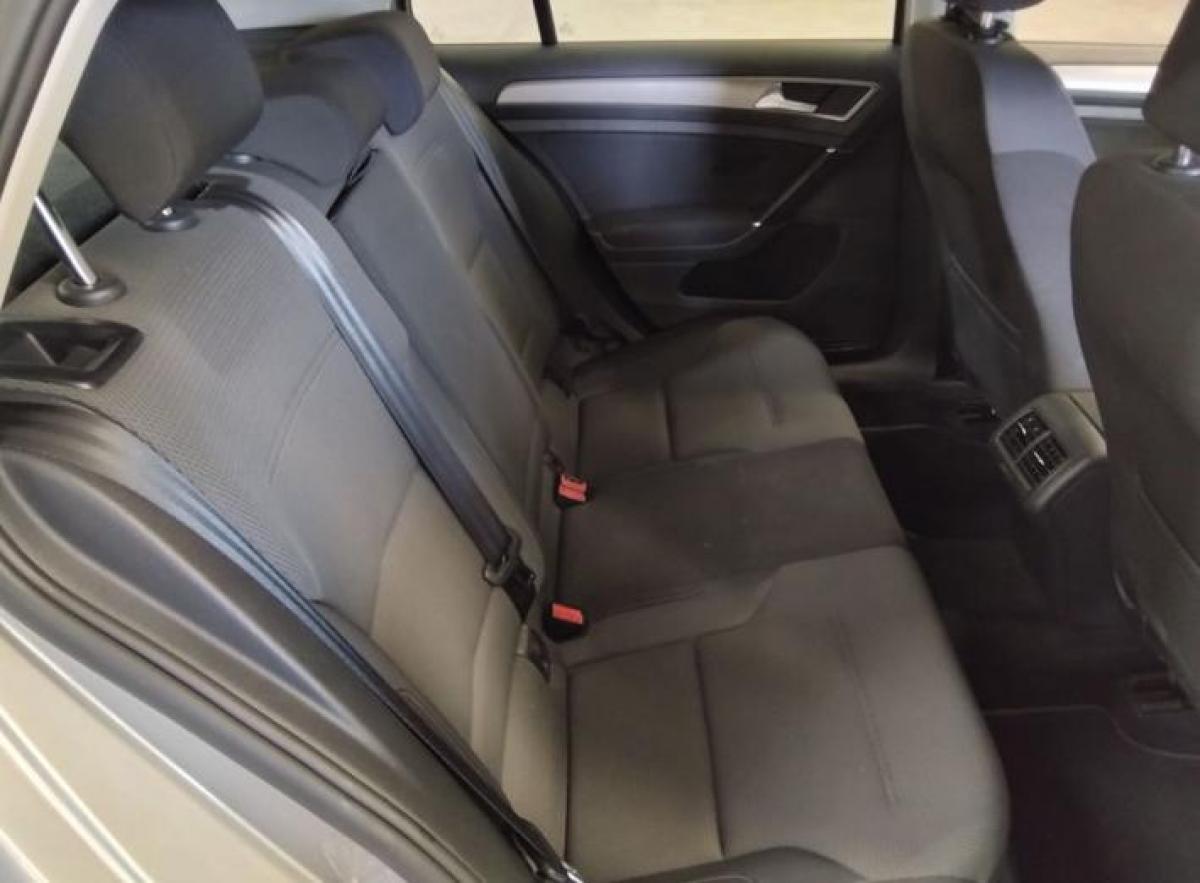volkswagen-golf-2016-diesel-1598cc