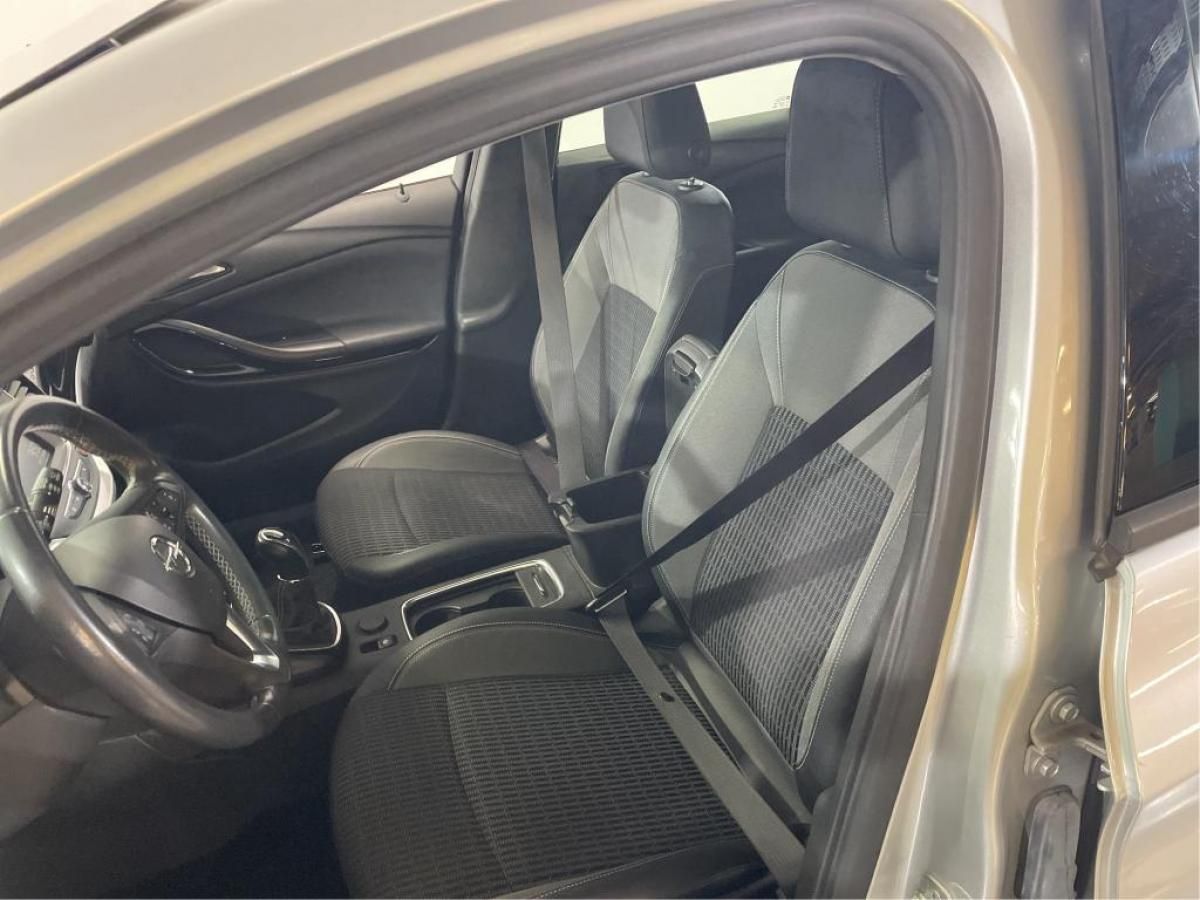 opel-astra-sport-tourer-2021-diesel-1496cc