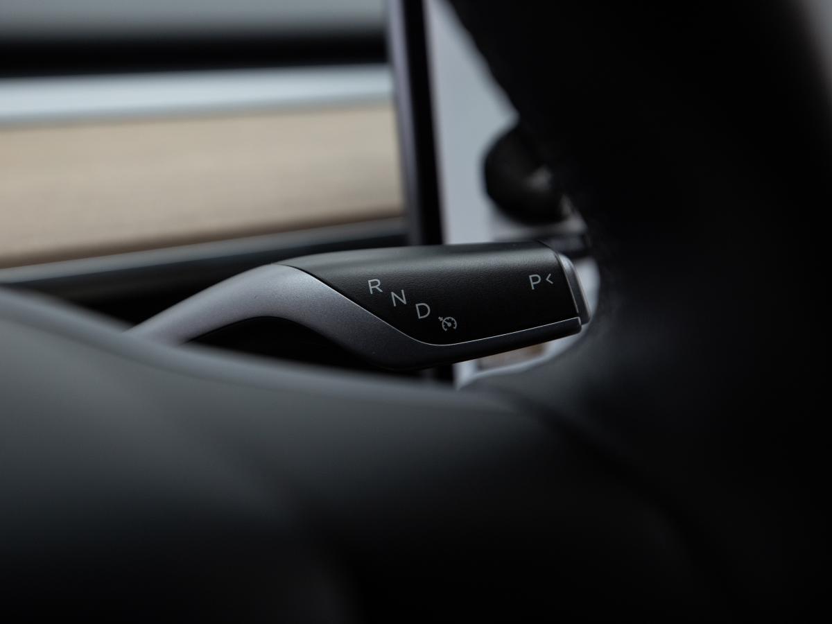 tesla-model-y-2023-eletrico-0cc