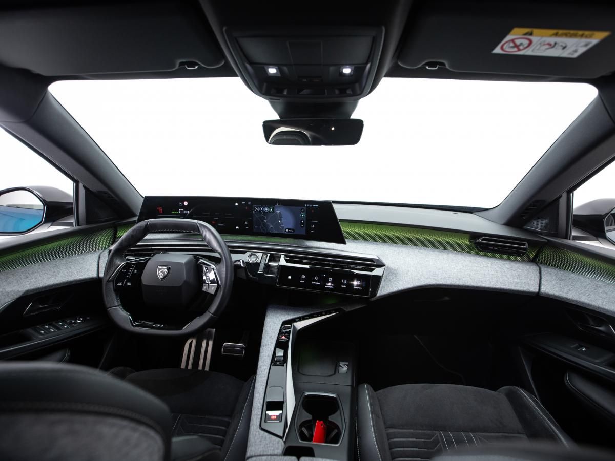 peugeot-e-3008-2024-eletrico-0cc