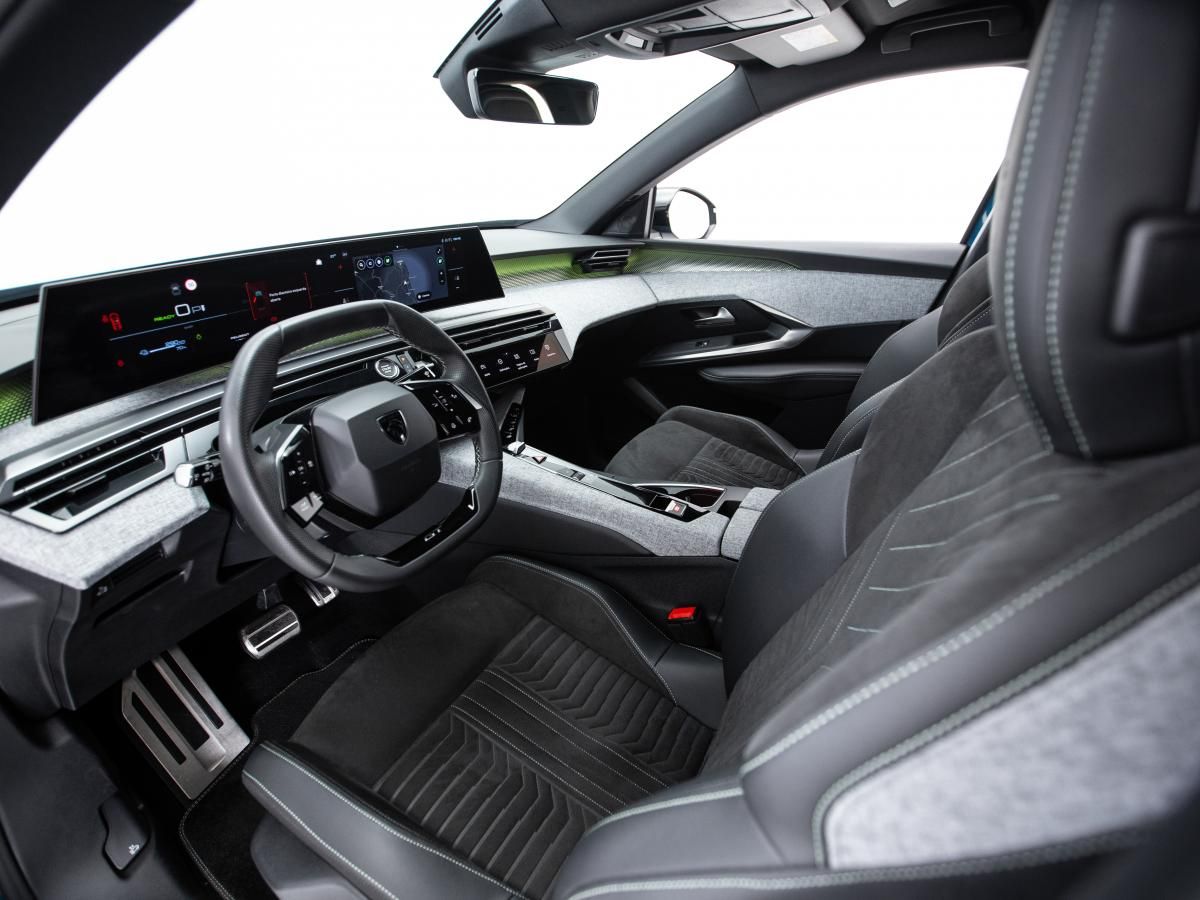 peugeot-e-3008-2024-eletrico-0cc