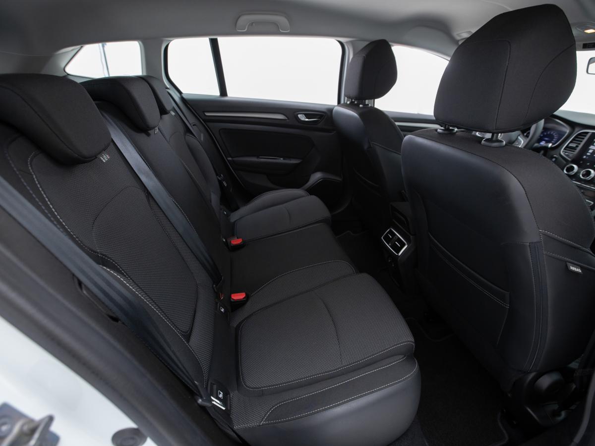 renault-megane-sport-tourer-2024-diesel-1461cc
