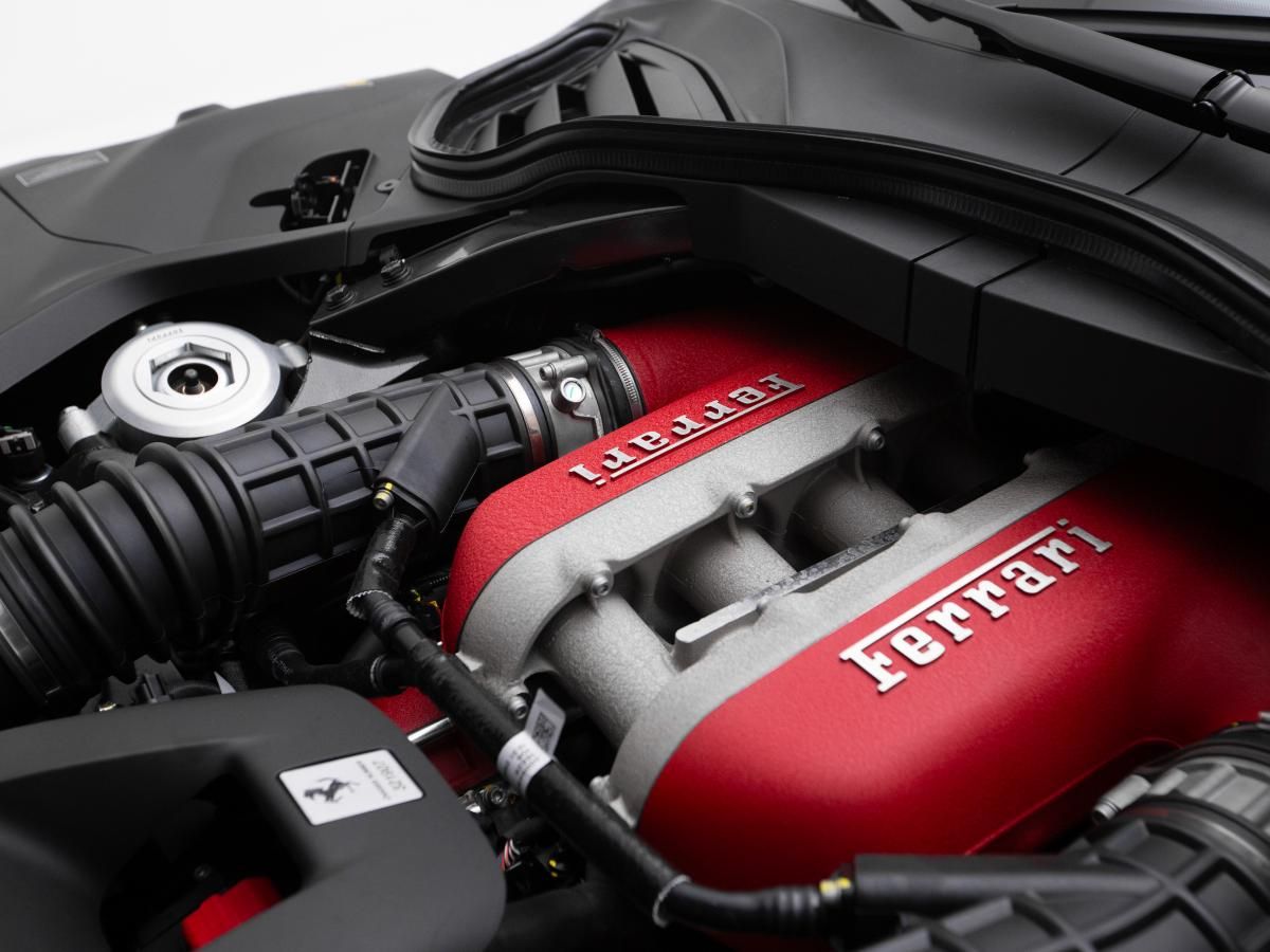 ferrari-purosangue-2025-gasolina-6496cc