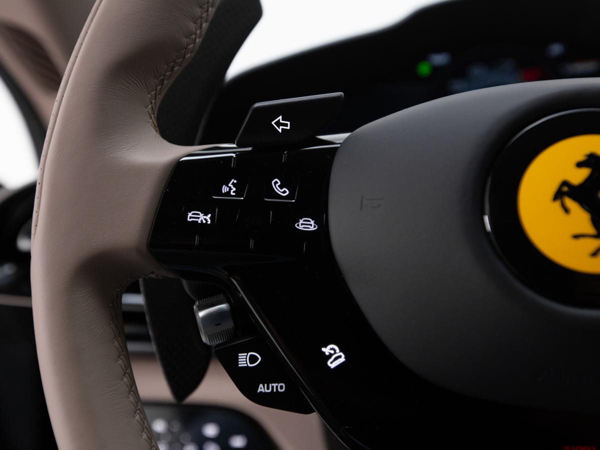 ferrari-purosangue-2025-gasolina-6496cc