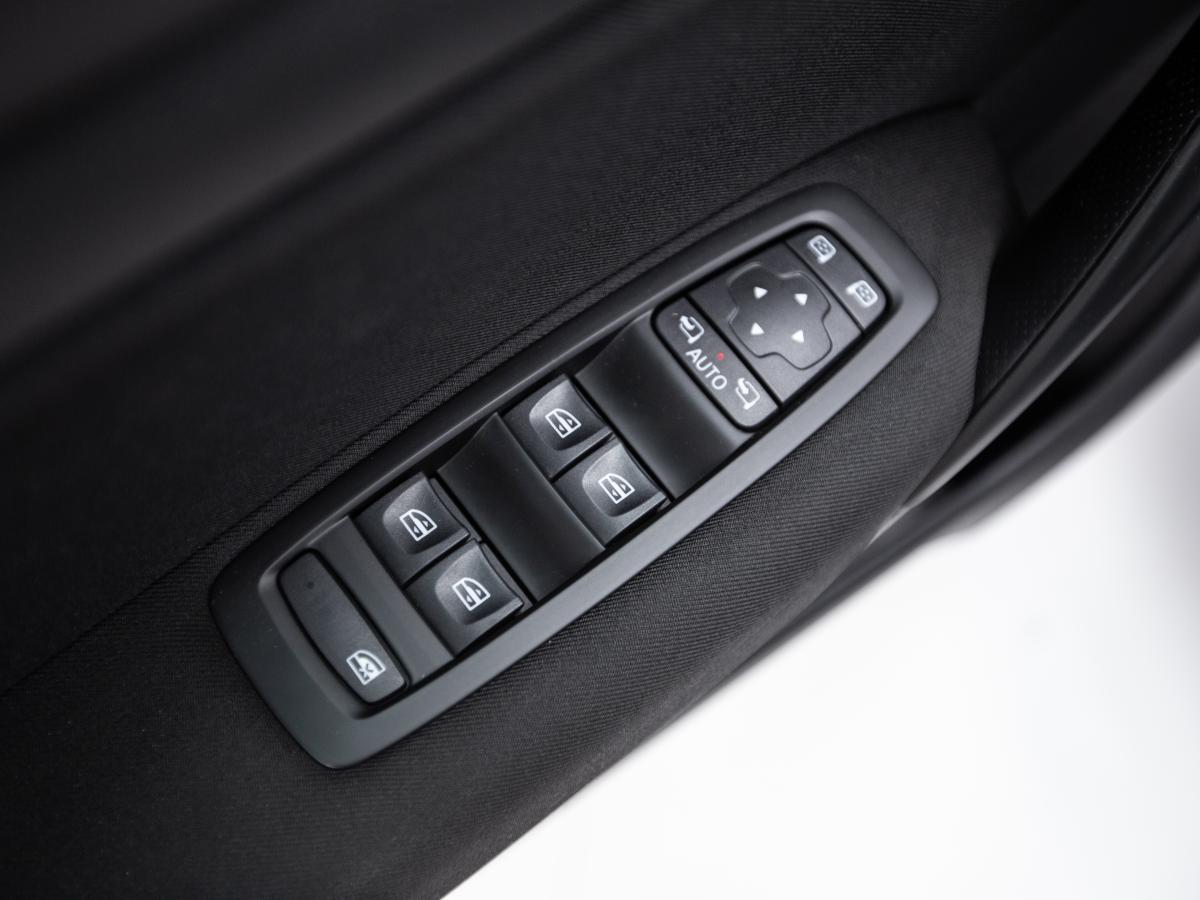renault-megane-sport-tourer-2021-diesel-1461cc