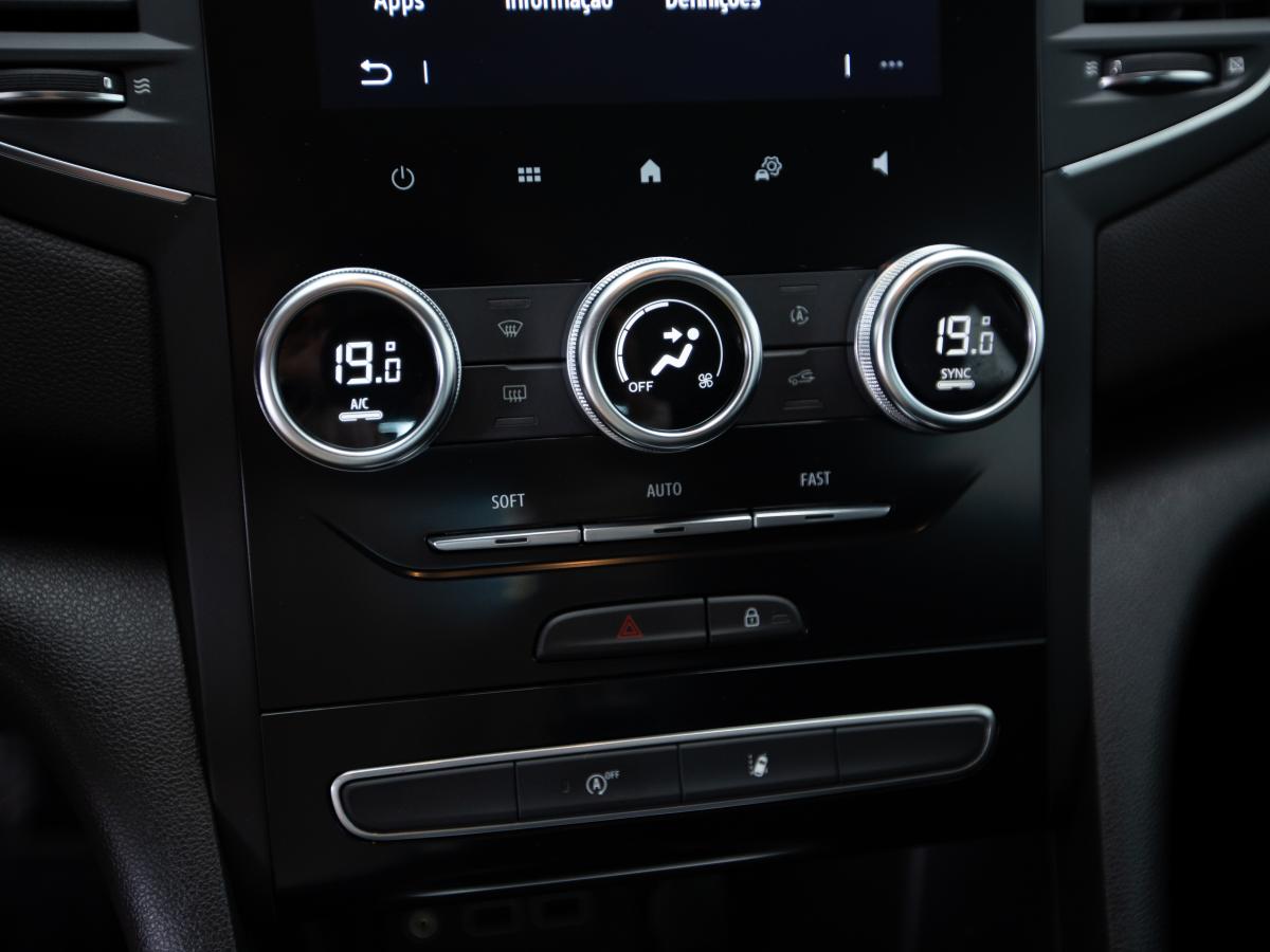 renault-megane-sport-tourer-2021-diesel-1461cc