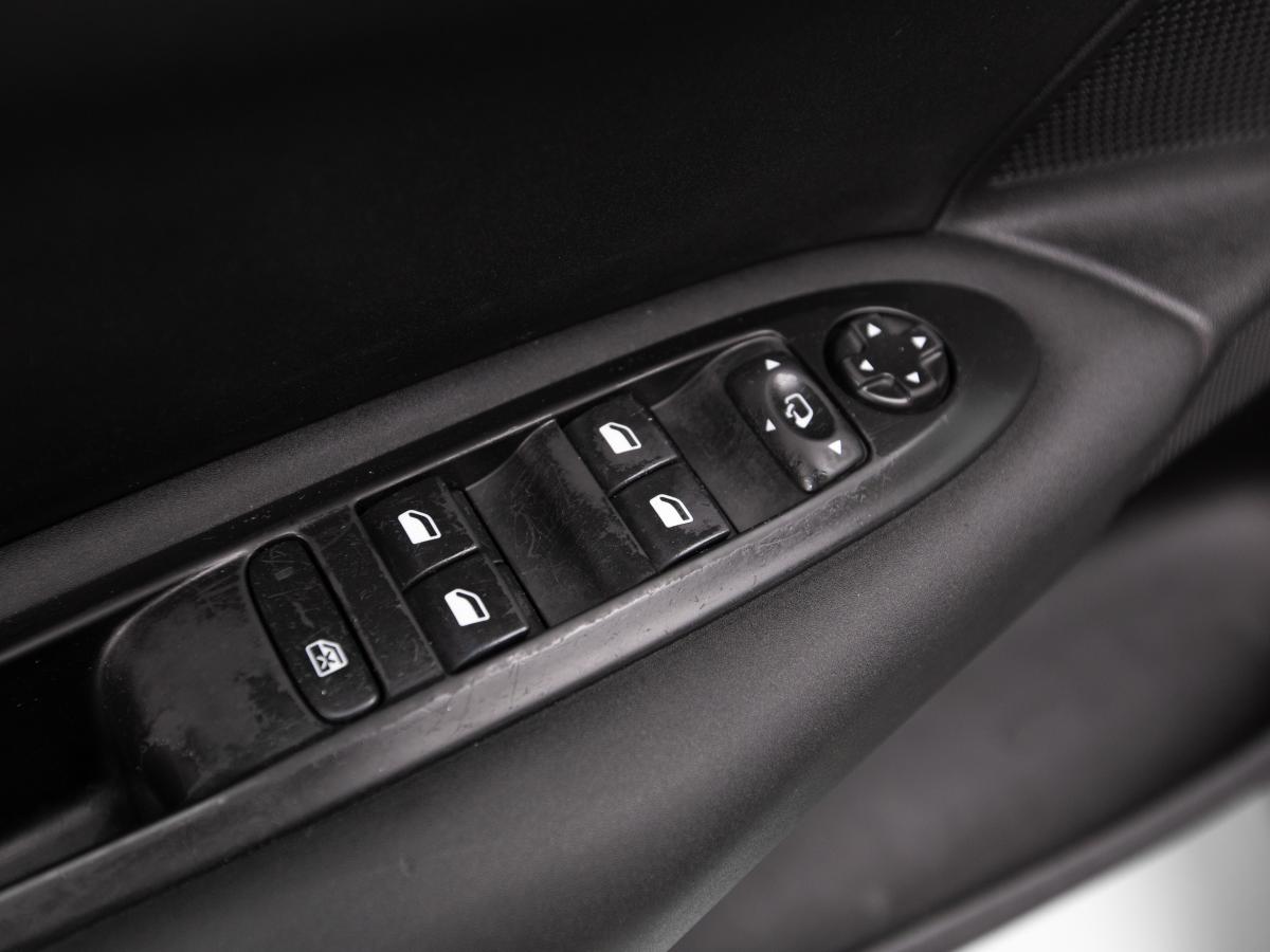 citroen-c4-2015-diesel-1560cc