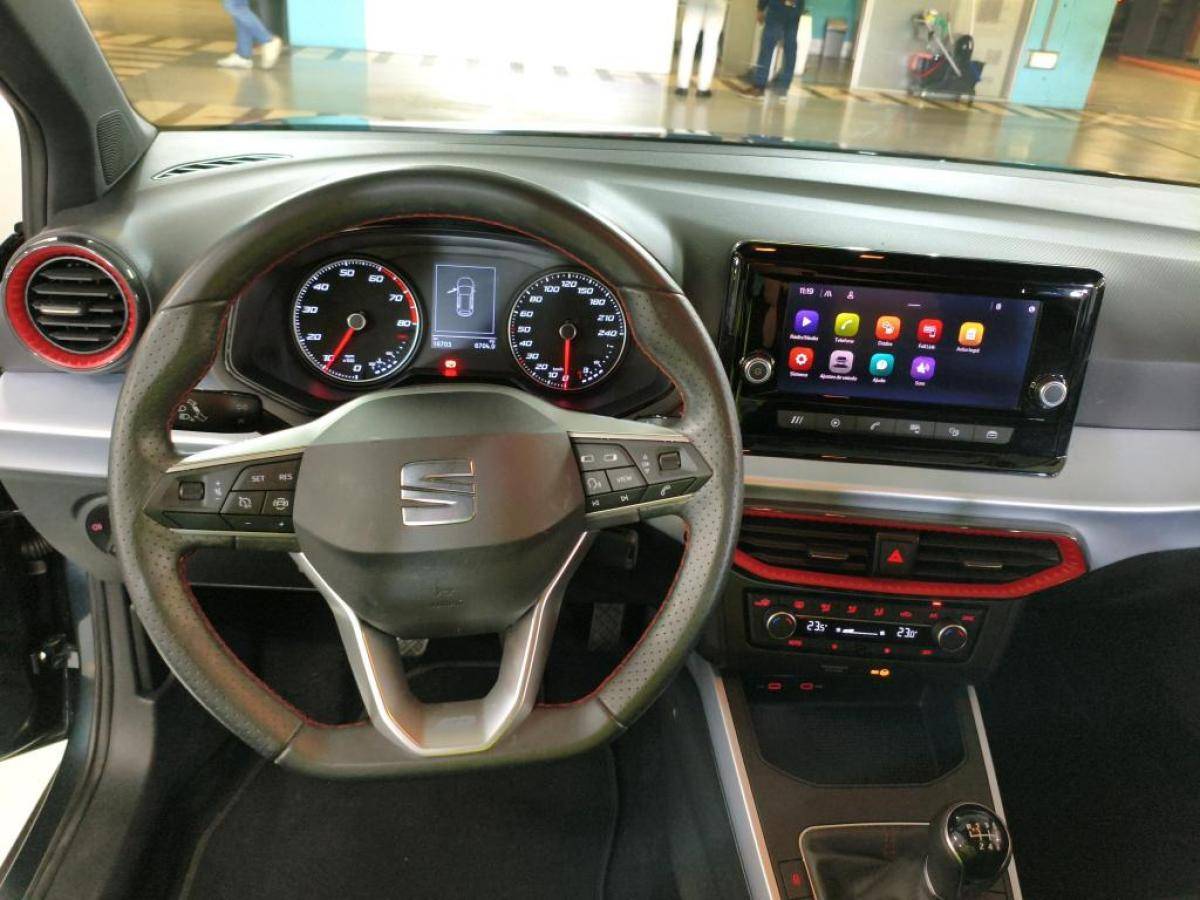 seat-arona-2023-gasolina-999cc