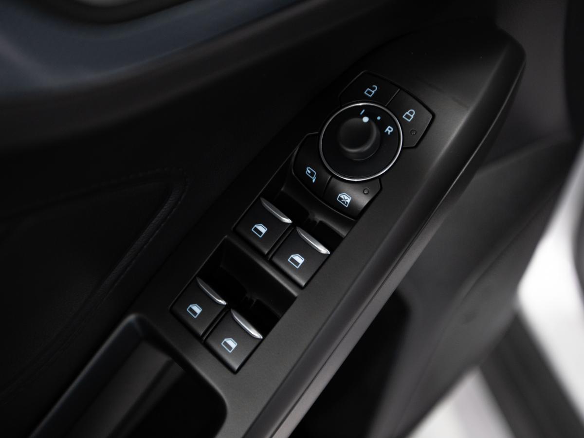 ford-focus-sw-2025-gasolina-998cc