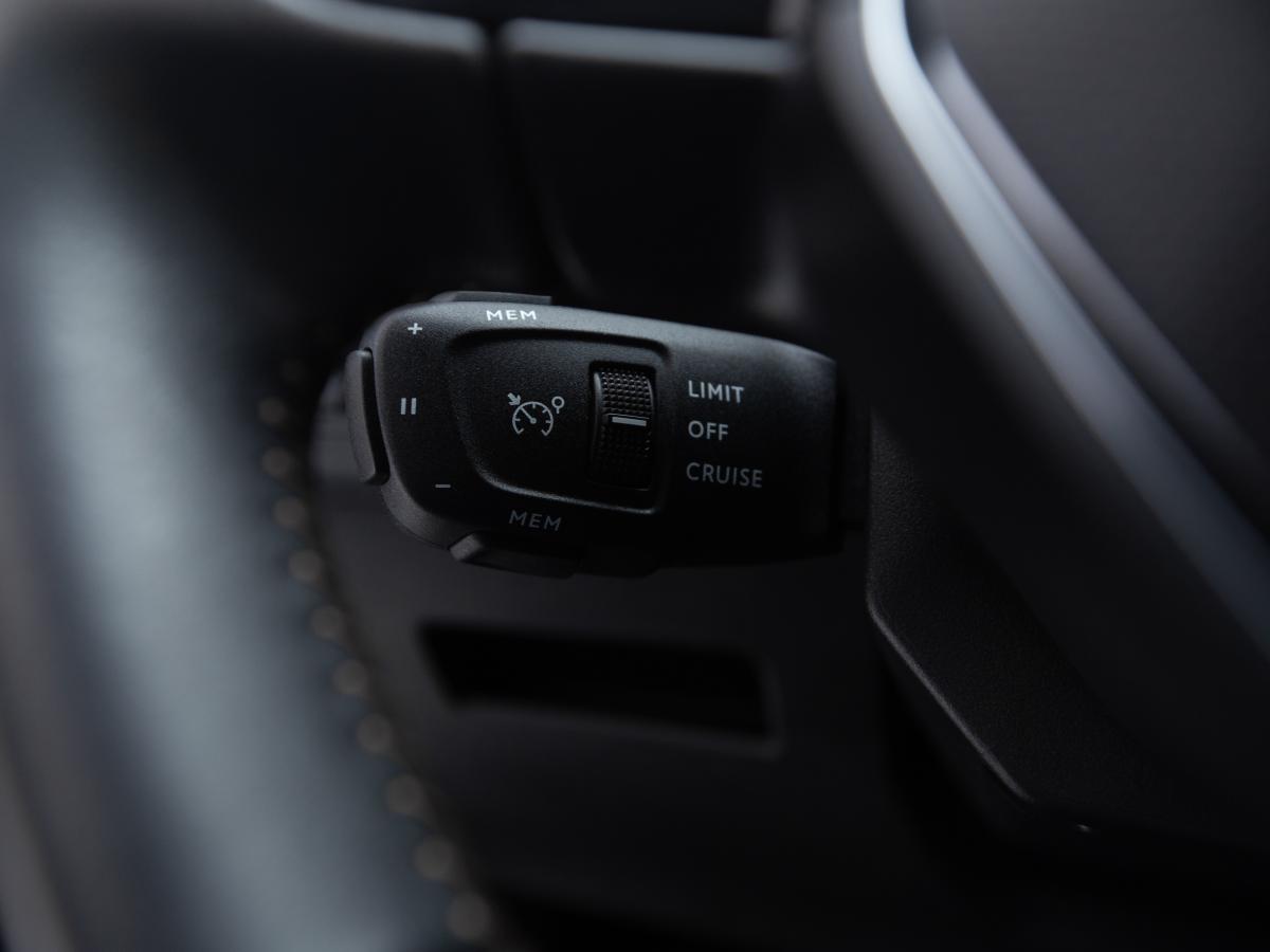 peugeot-3008-2022-diesel-1499cc