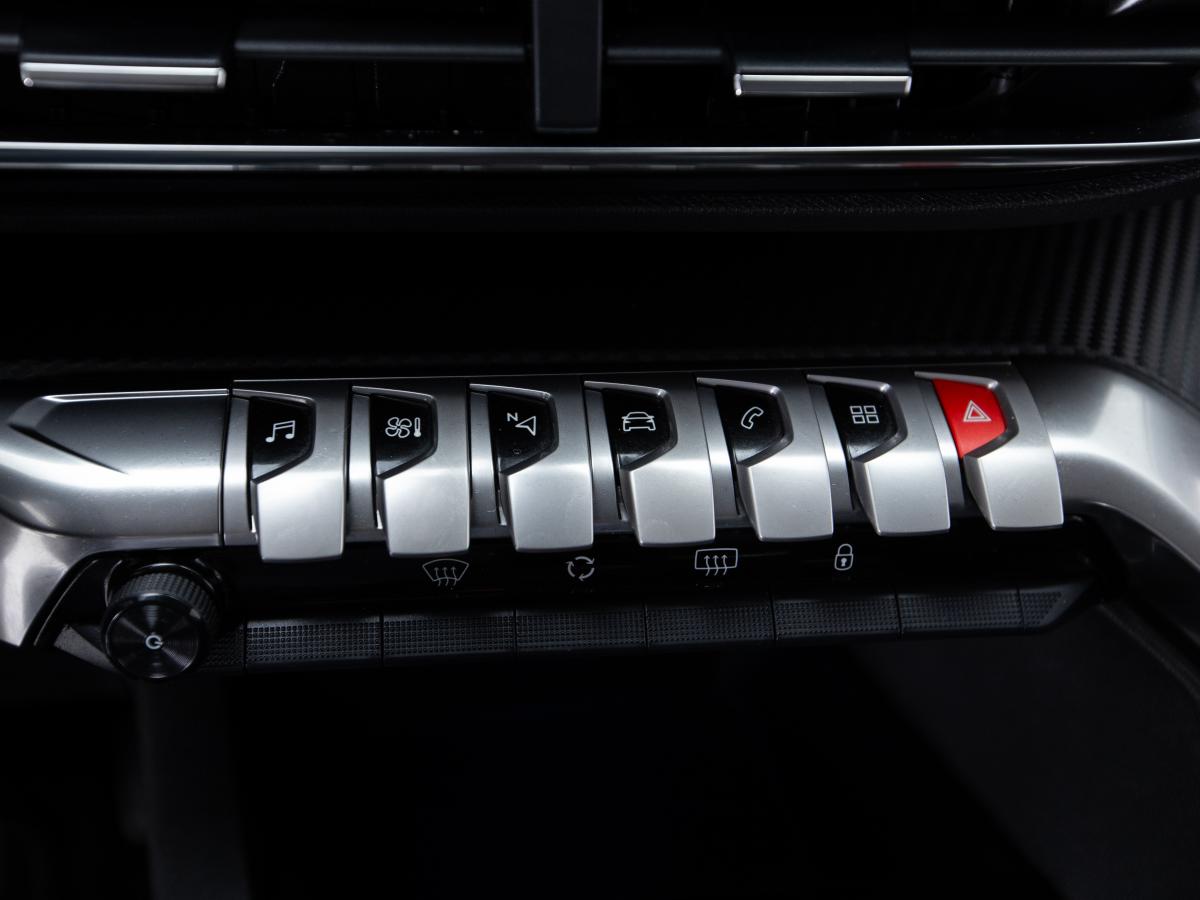 peugeot-3008-2022-diesel-1499cc