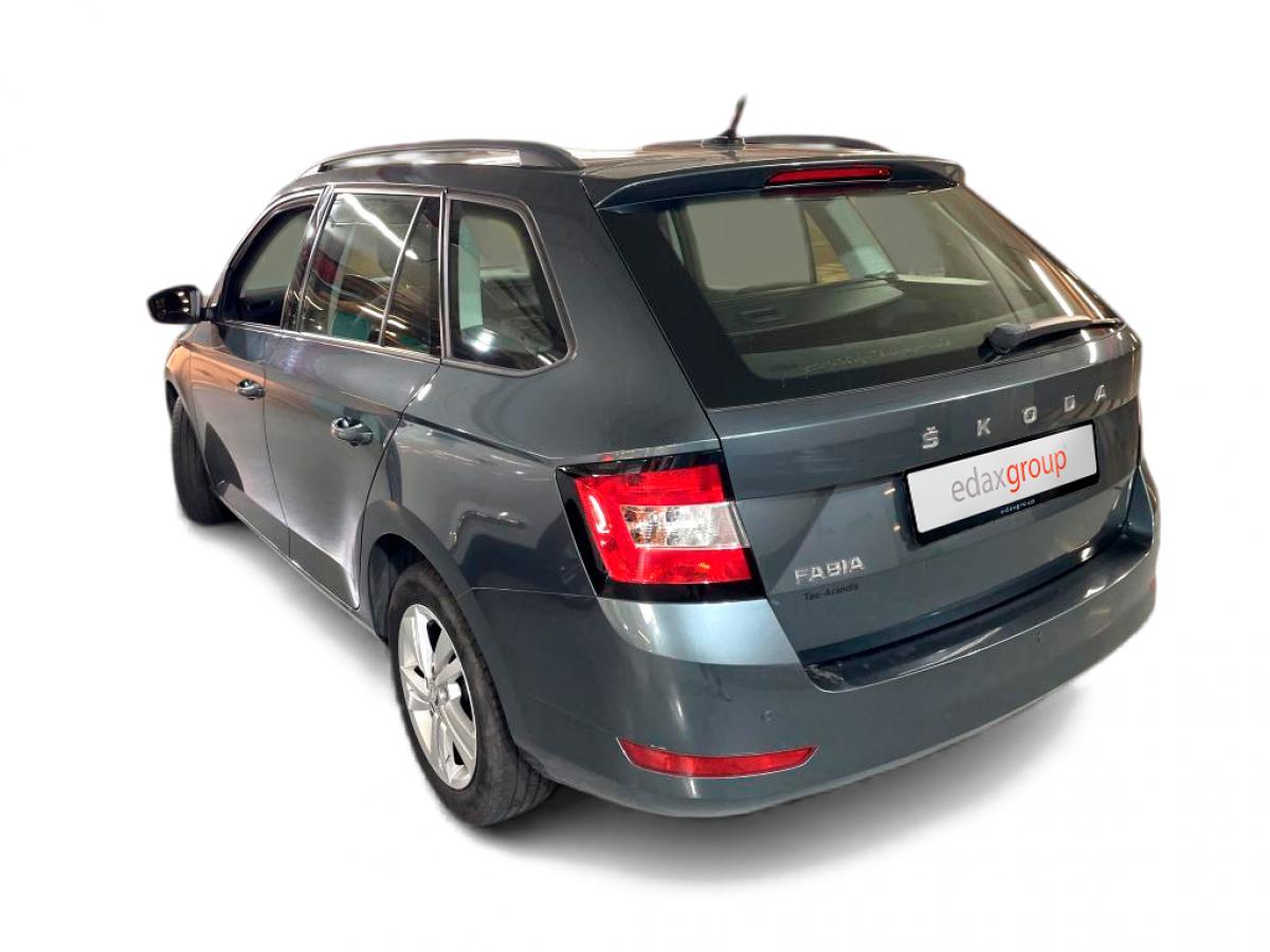 skoda-fabia-break-2021-gasolina-999cc