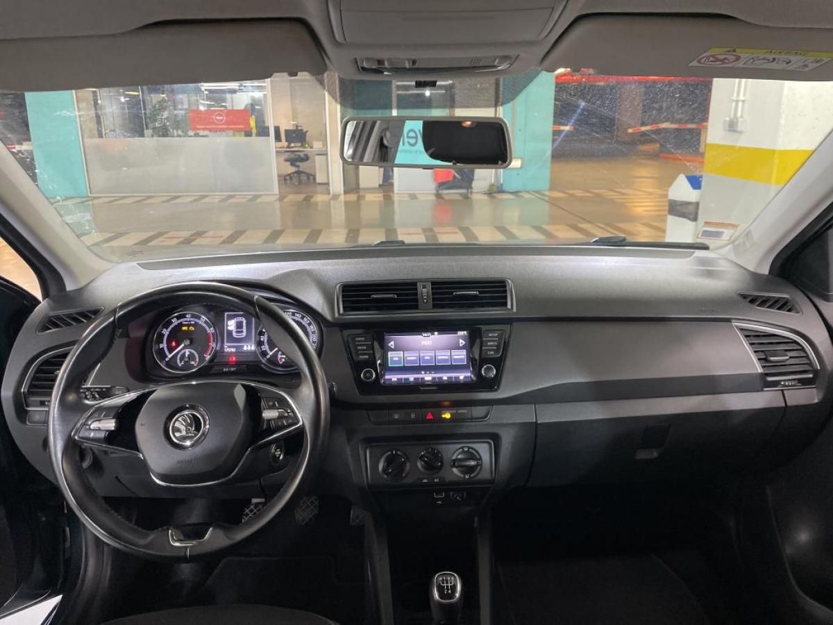 skoda-fabia-break-2021-gasolina-999cc