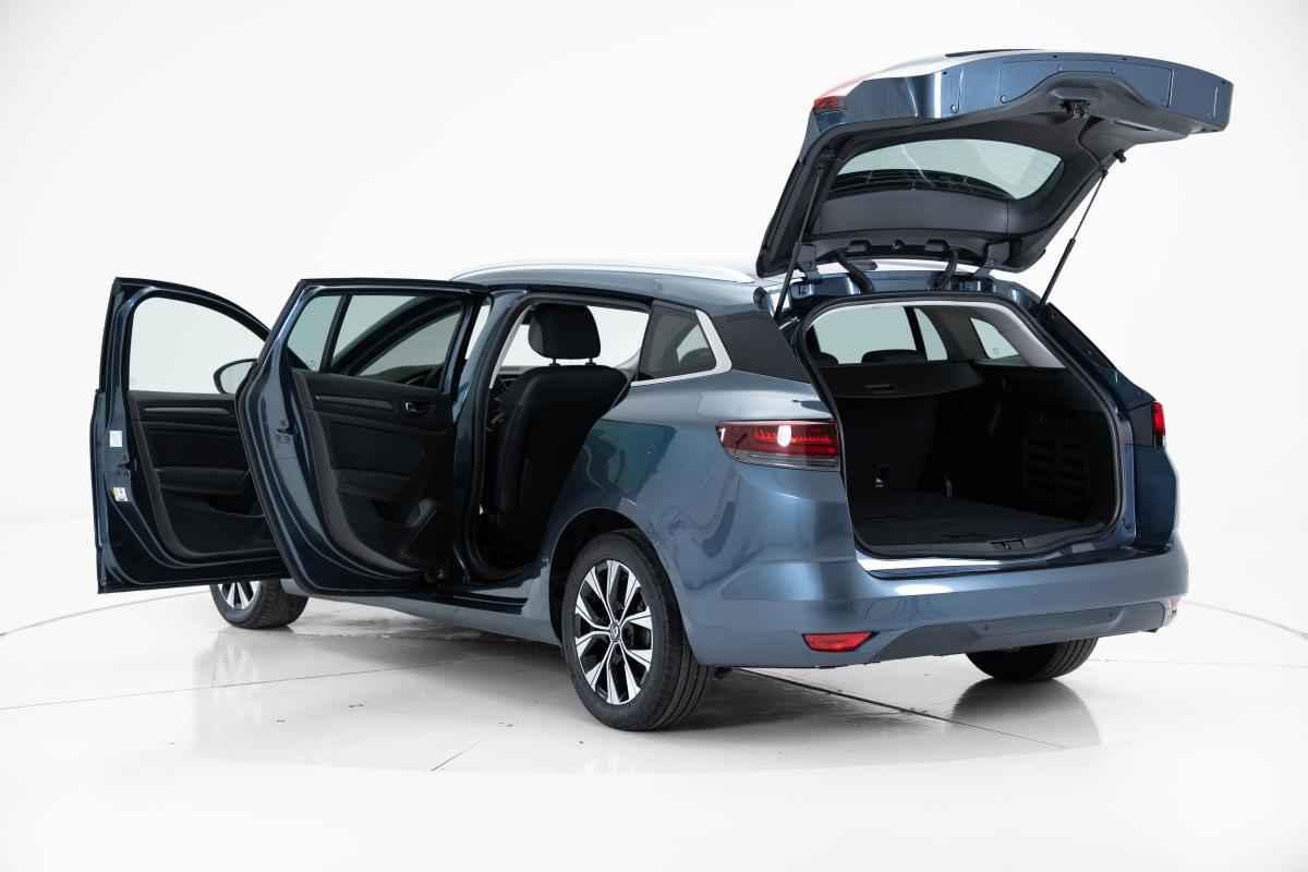 renault-megane-sport-tourer-2022-diesel-1461cc