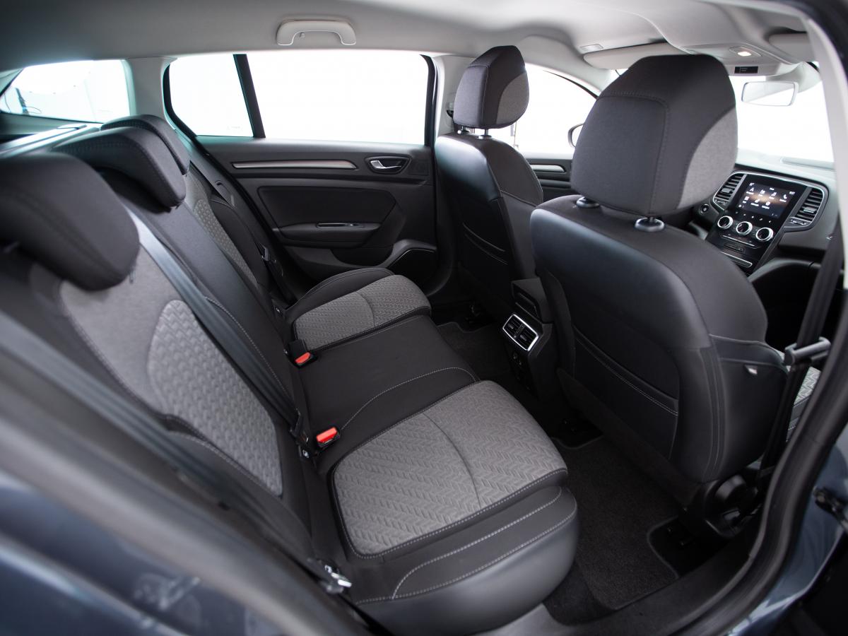 renault-megane-sport-tourer-2022-diesel-1461cc
