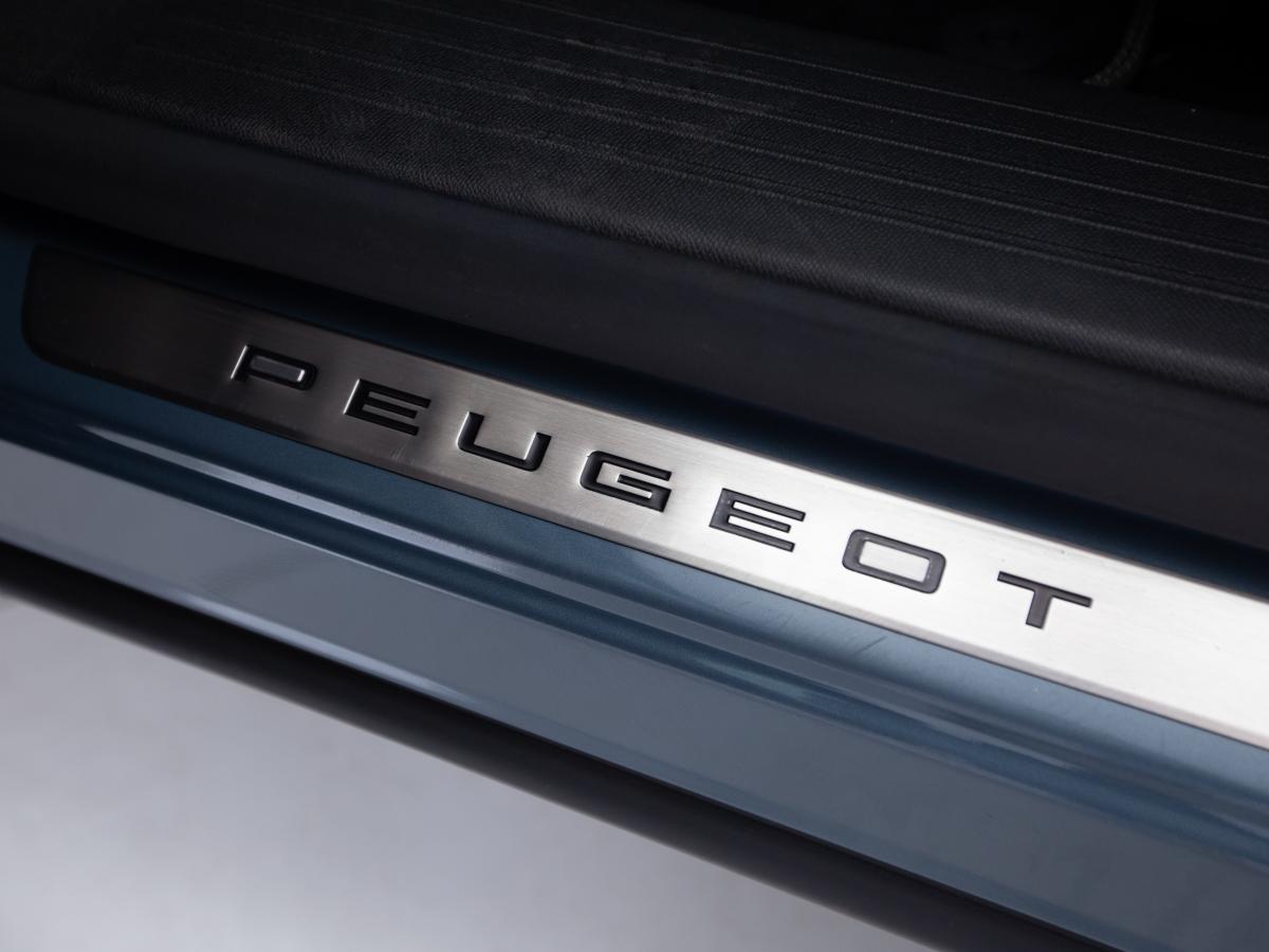 peugeot-e-3008-2024-eletrico-0cc