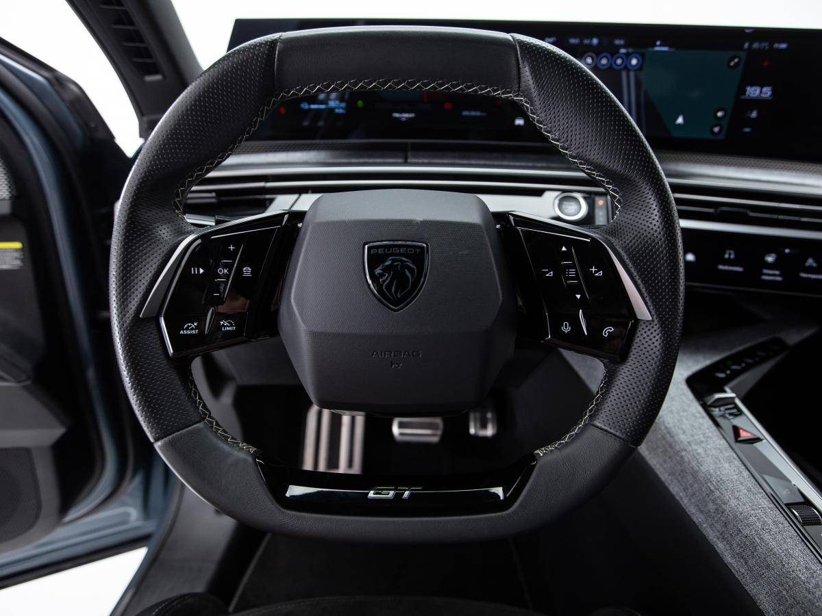 peugeot-e-3008-2024-eletrico-0cc