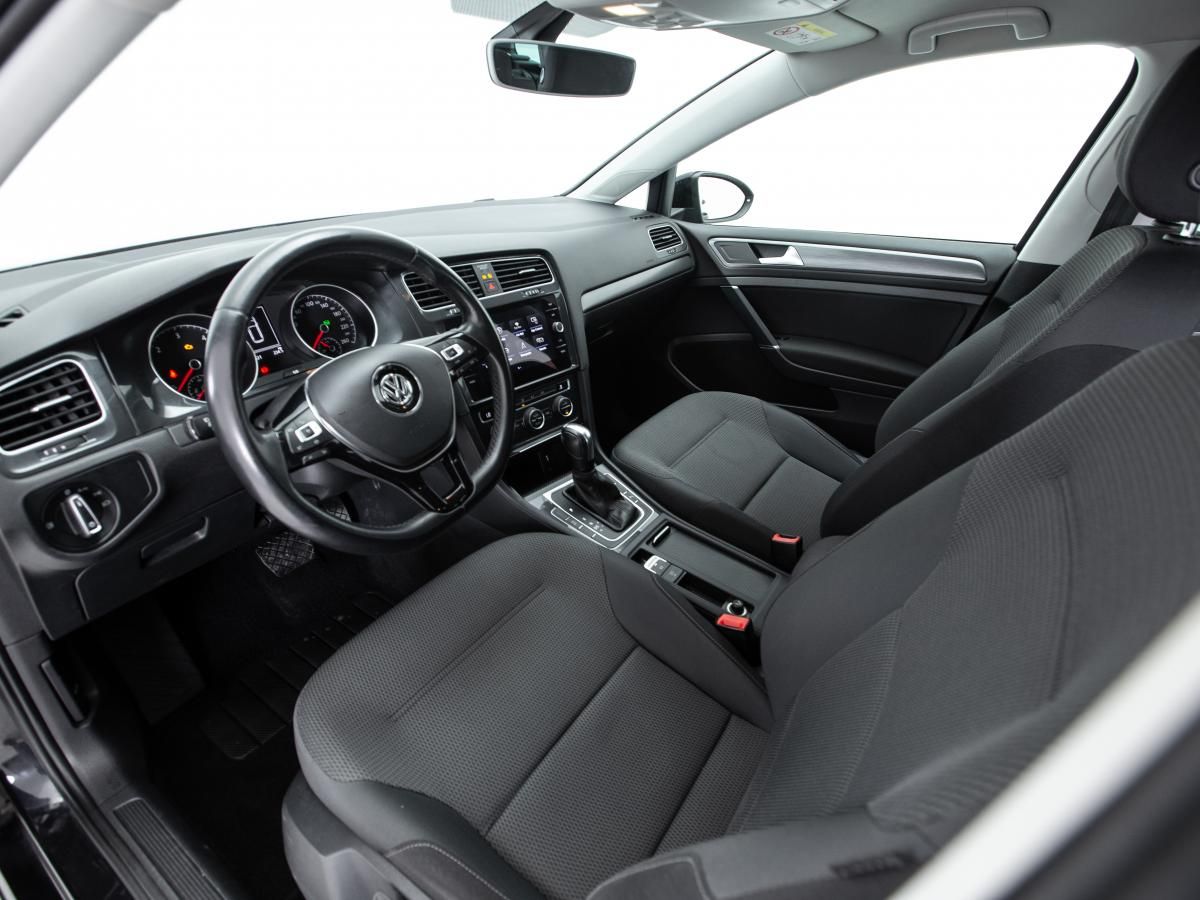 volkswagen-golf-variant-2019-diesel-1968cc