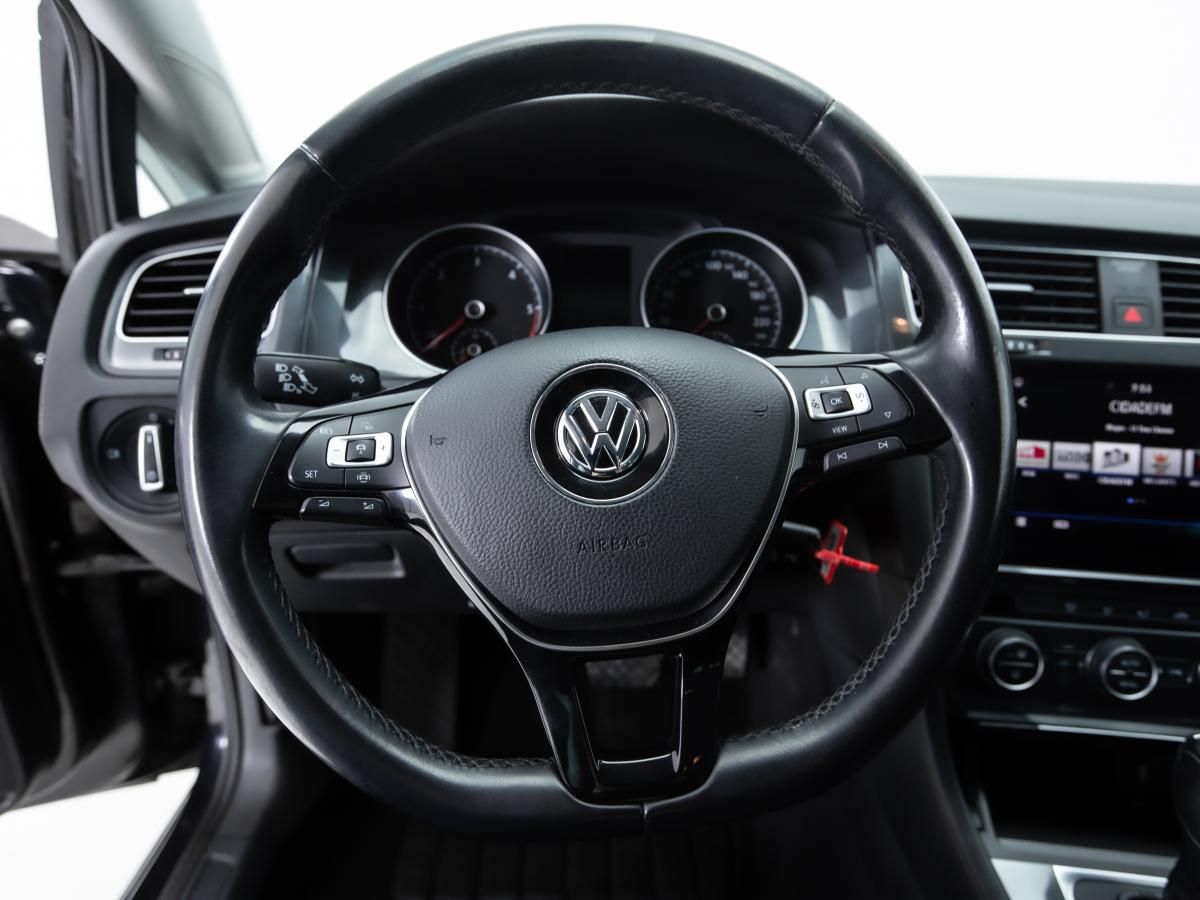 volkswagen-golf-variant-2019-diesel-1968cc