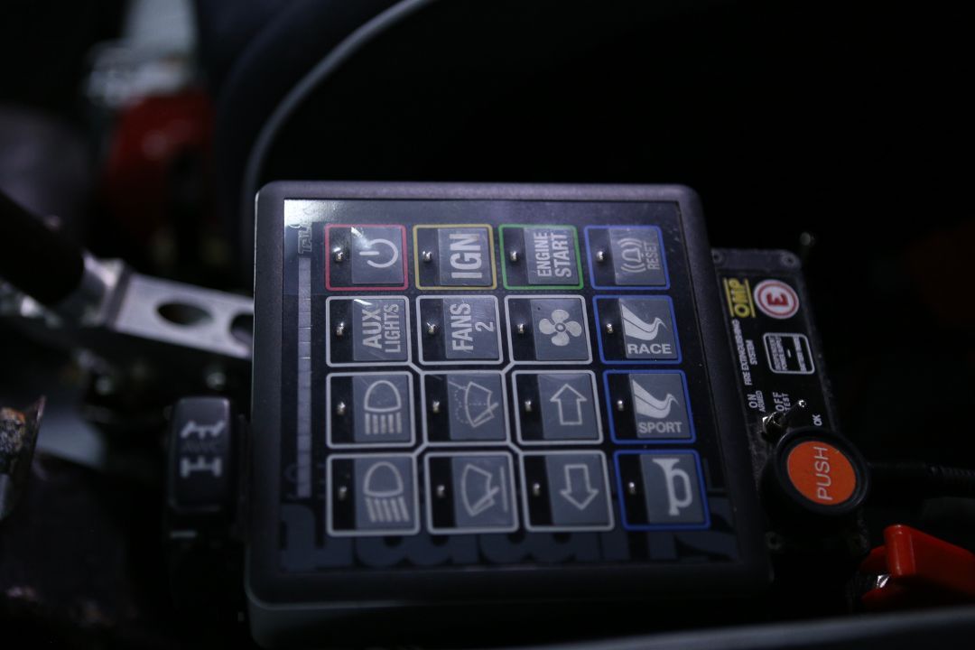 peugeot-208-2014-gasolina-1598cc