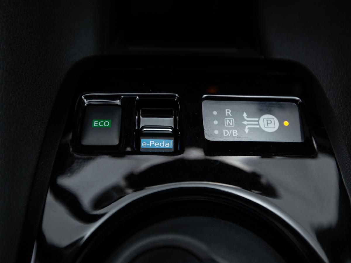 nissan-leaf-2022-eletrico-0cc