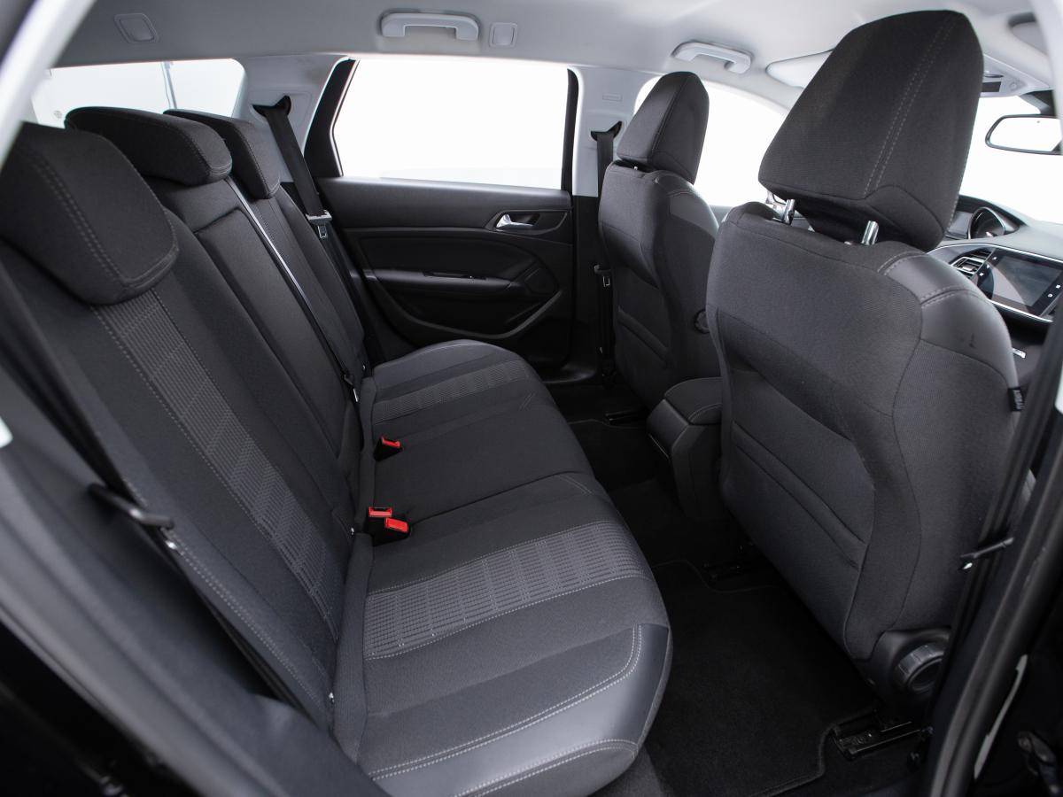 peugeot-308-sw-2021-diesel-1499cc