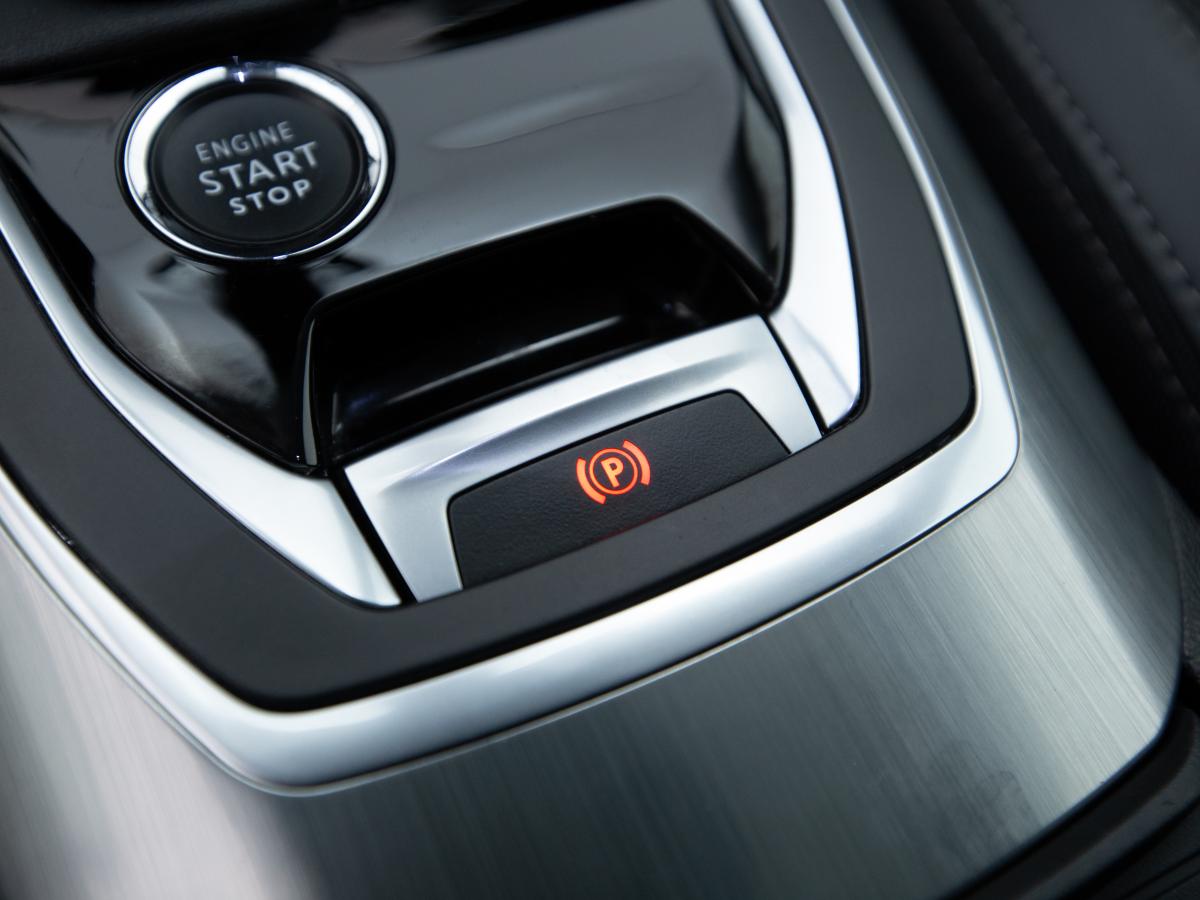 peugeot-308-sw-2021-diesel-1499cc