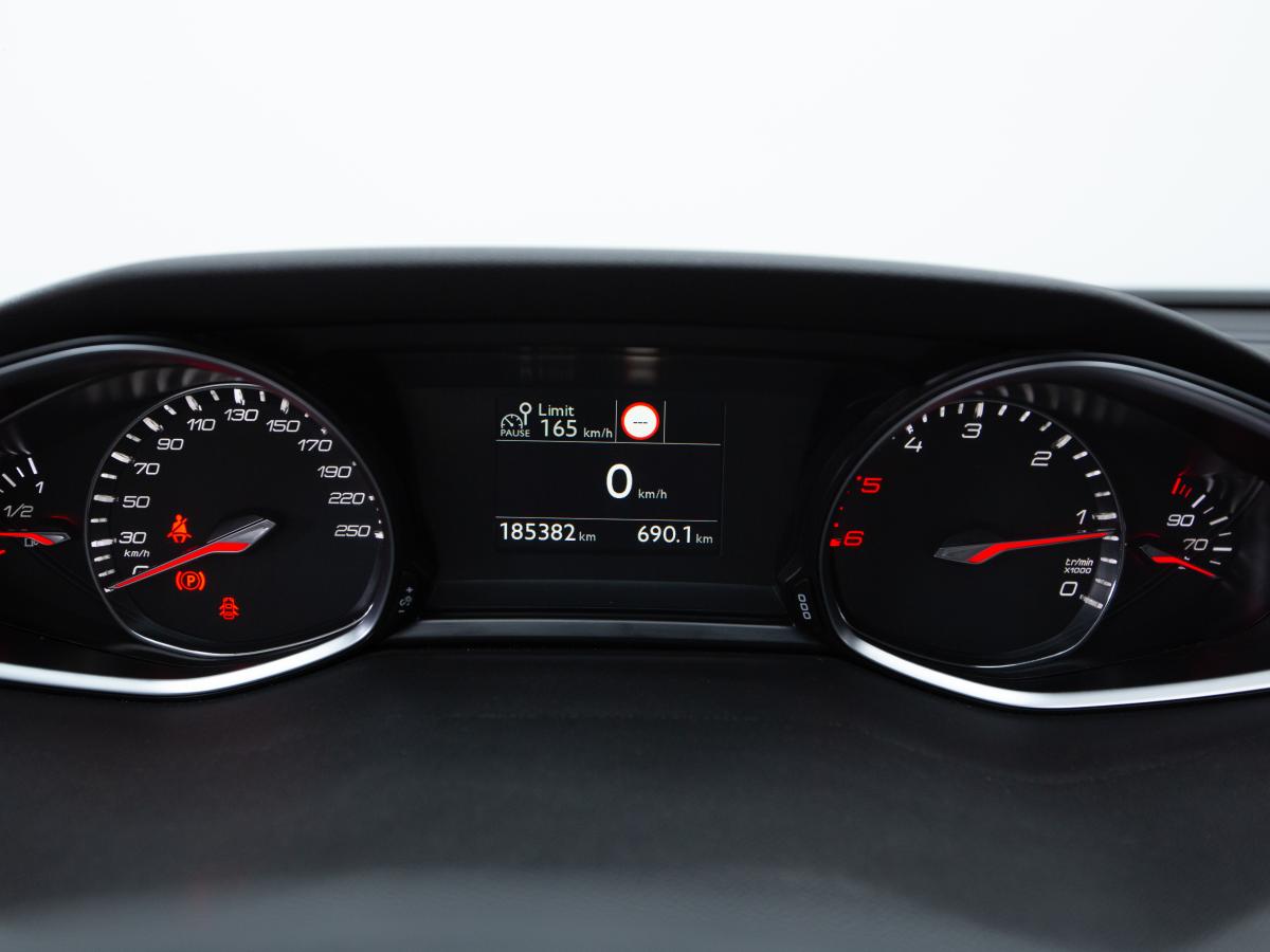 peugeot-308-sw-2021-diesel-1499cc