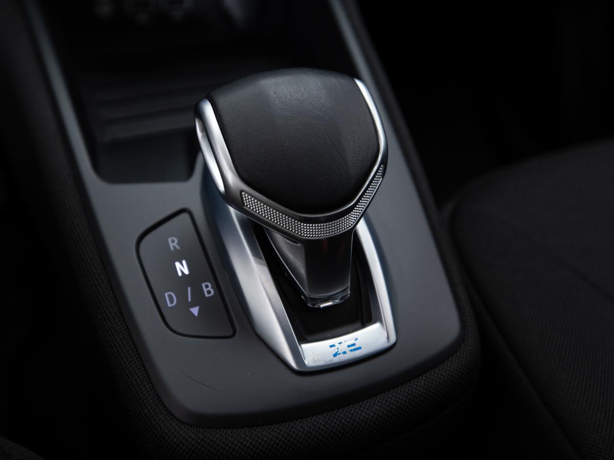 renault-zoe-2021-eletrico-0cc
