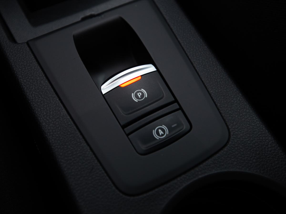 renault-zoe-2021-eletrico-0cc