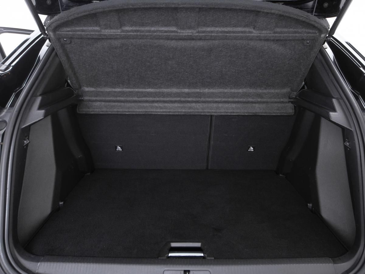 peugeot-2008-2023-diesel-1499cc