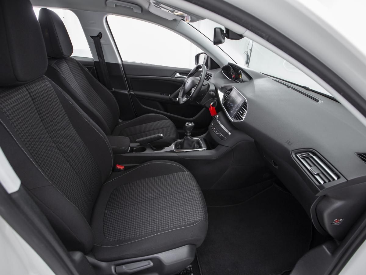 peugeot-308-2019-diesel-1499cc
